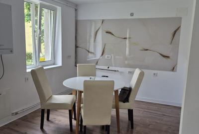 Apartament cu 3 camere semidecomandat în Central - 6