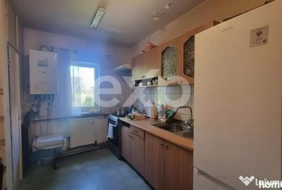 Apartament cu 4 camere decomandat în Gară