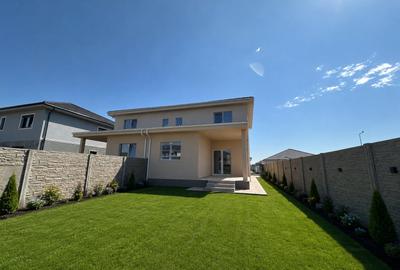 Duplex cu 4 camere cu Canalizare în Moșnița Veche