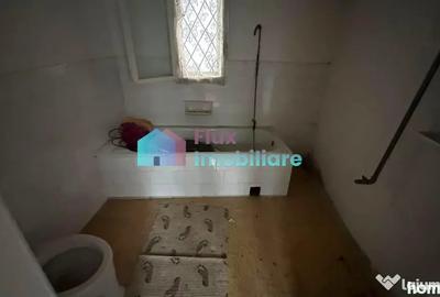 Casă cu 3 camere cu Teren 1410 Mp în Dumbrăveni