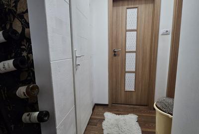 Apartament cu 3 camere decomandat în Cetate - 1