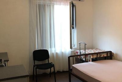 Garsonieră nedecomandată în 7 Noiembrie - 2