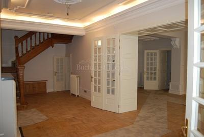 Casă individuală cu 10 camere cu Teren 450 Mp în Central - 7
