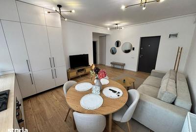 Apartament cu 2 camere decomandat, mobilat în Central
