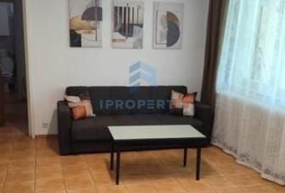 Apartament cu 3 camere semidecomandat în Obor