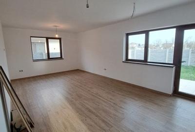 Casă individuală cu 4 camere cu Teren 405 Mp în Parța - 2