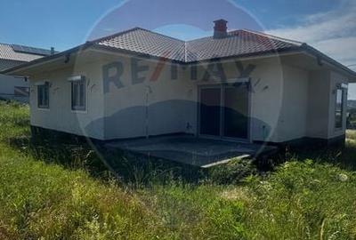 Casă individuală cu 4 camere cu Teren 1000 Mp în Șcheia - 1