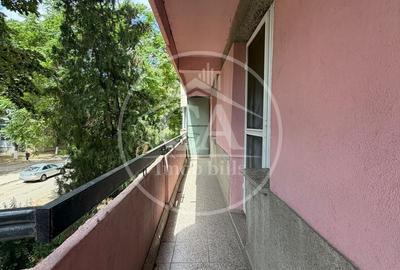 Apartament cu 4 camere decomandat în Decebal