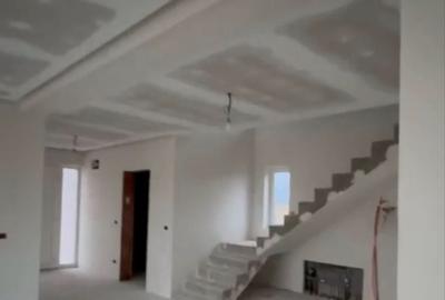 Casă cu 4 camere în Turnu - 1