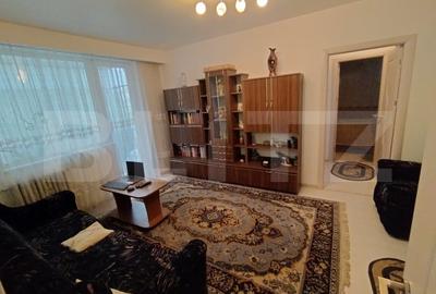 Apartament cu 2 camere semidecomandat, mobilat în Rovine