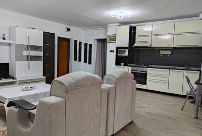 Apartament cu 2 camere decomandat în Gara