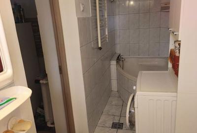 Casă cu 3 camere în Central