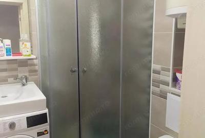 Apartament cu 2 camere semidecomandat în Girocului