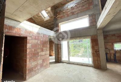 Apartament cu 4 camere în Cristian