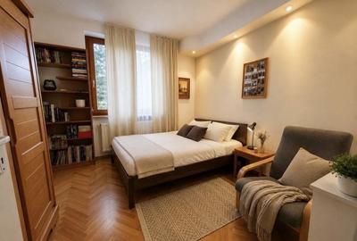 Apartament cu 3 camere decomandat în Cornișa