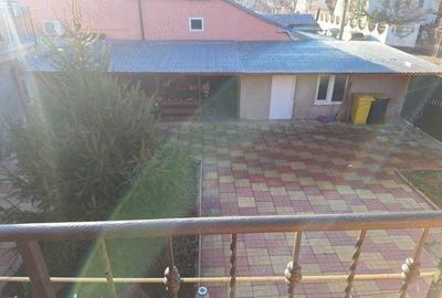 Casă individuală cu 8 camere cu Canalizare în Alexandriei