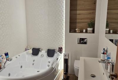 Apartament cu 3 camere decomandat în Oncea - 3