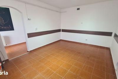 Spațiu comercial, de 29 mp, în Nord - 11