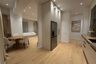 Apartament cu 3 camere semidecomandat, mobilat în Obor