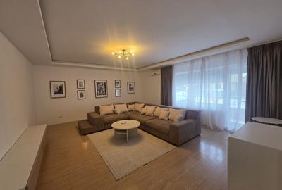 Apartament cu 3 camere decomandat, mobilat în Central