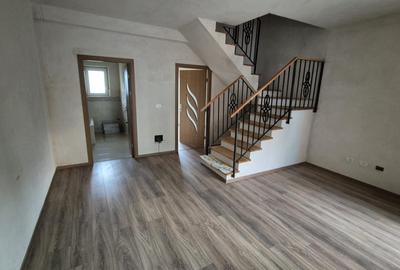 Apartament cu 4 camere în Aiud