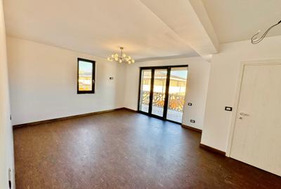 Duplex cu 5 camere cu Canalizare în Central - 8