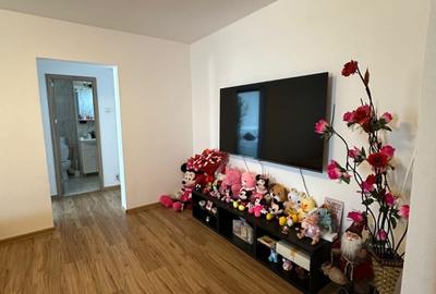 Apartament cu 2 camere semidecomandat în Cantacuzino