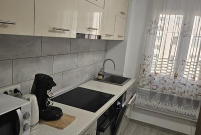 Apartament cu 3 camere decomandat în Central - 2