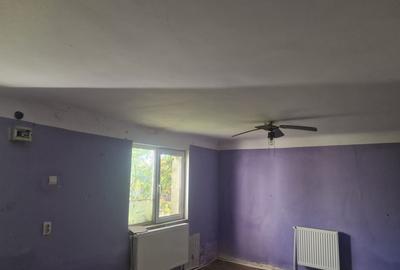 Casă cu 3 camere în Tărtășești