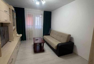 Apartament cu 2 camere decomandat în Tei