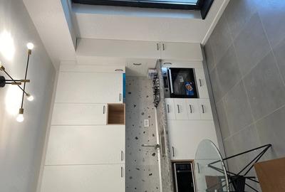 Garsonieră decomandată în Central
