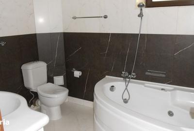 Apartament cu 4 camere în Capitale
