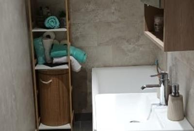 Apartament cu 3 camere semidecomandat în Tomis Nord