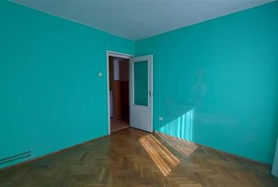 Apartament cu 4 camere decomandat în Dâmbu Pietros - 16
