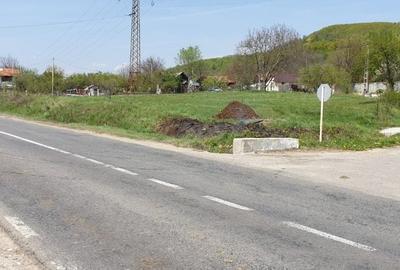 Teren de 2298 mp, în Izvoarele - 1