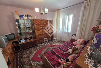 Apartament cu 3 camere decomandat în Sud - 1