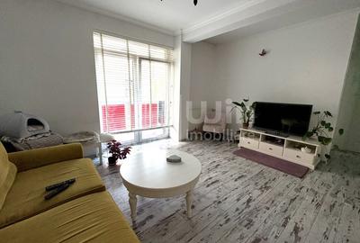 Apartament cu 2 camere semidecomandat, mobilat în Zorilor
