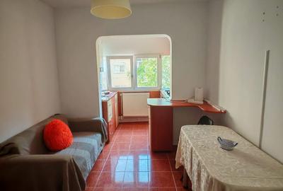 Apartament cu 2 camere decomandat în Central - 4
