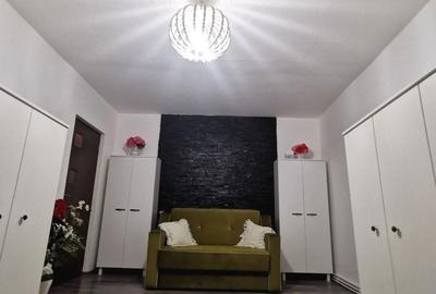 Apartament cu 3 camere decomandat în Exterior Vest - 6