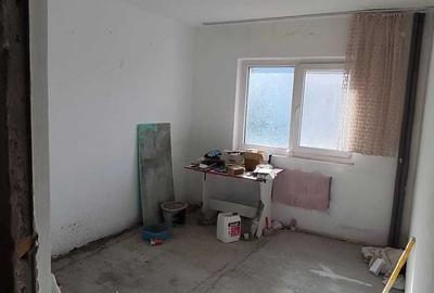 Apartament cu 3 camere decomandat în Alfa - 8