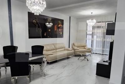 Casă cu 4 camere în Valea Adâncă