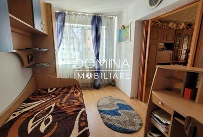 Apartament cu 3 camere decomandat, mobilat în 9 Mai