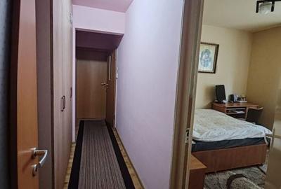 Apartament cu 3 camere în Central - 1