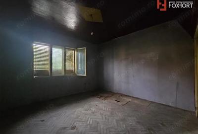 Casă cu 2 camere cu Teren 280 Mp în Central