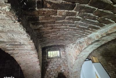 Casă cu 3 camere cu Teren 386 Mp în Central