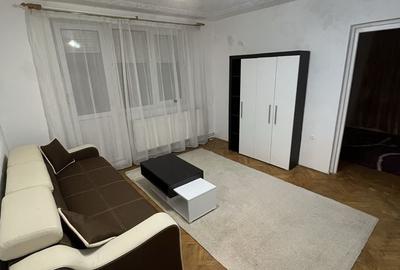 Apartament cu 2 camere decomandat în Central - 4