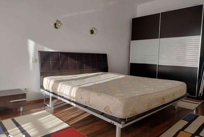Apartament cu 2 camere în Plopilor - 3