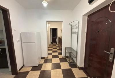Apartament cu 3 camere decomandat în Republicii - 9