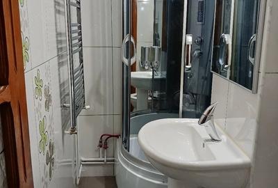 Apartament cu 4 camere decomandat în Central - 2
