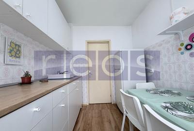 Apartament cu 3 camere semidecomandat în Pajura - 4